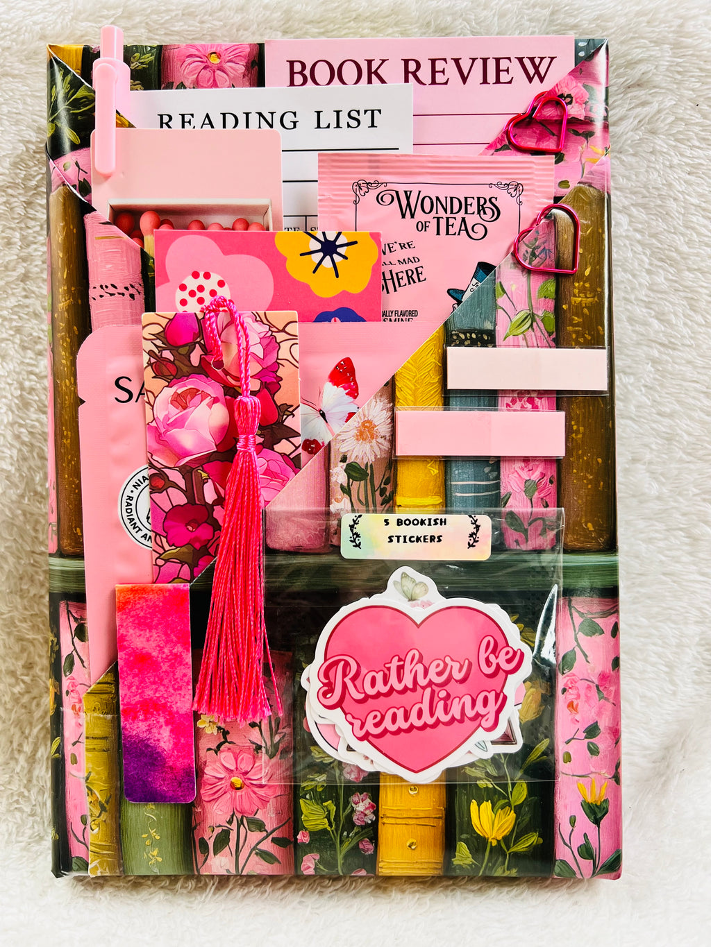 YA Romance / Mystery - Sprayed Edge Blind Date with a Book 330