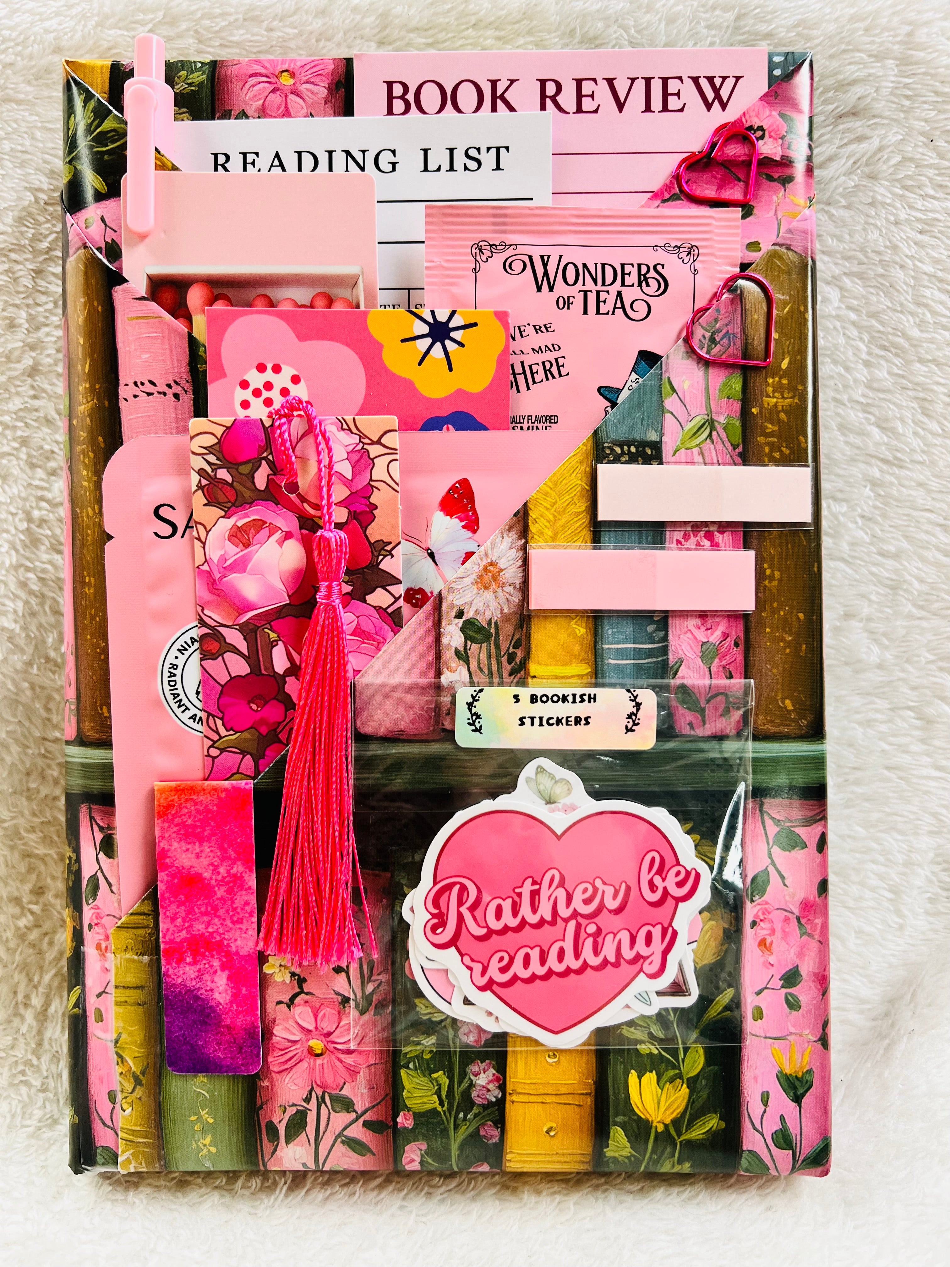 YA Romance / Mystery - Sprayed Edge Blind Date with a Book 330