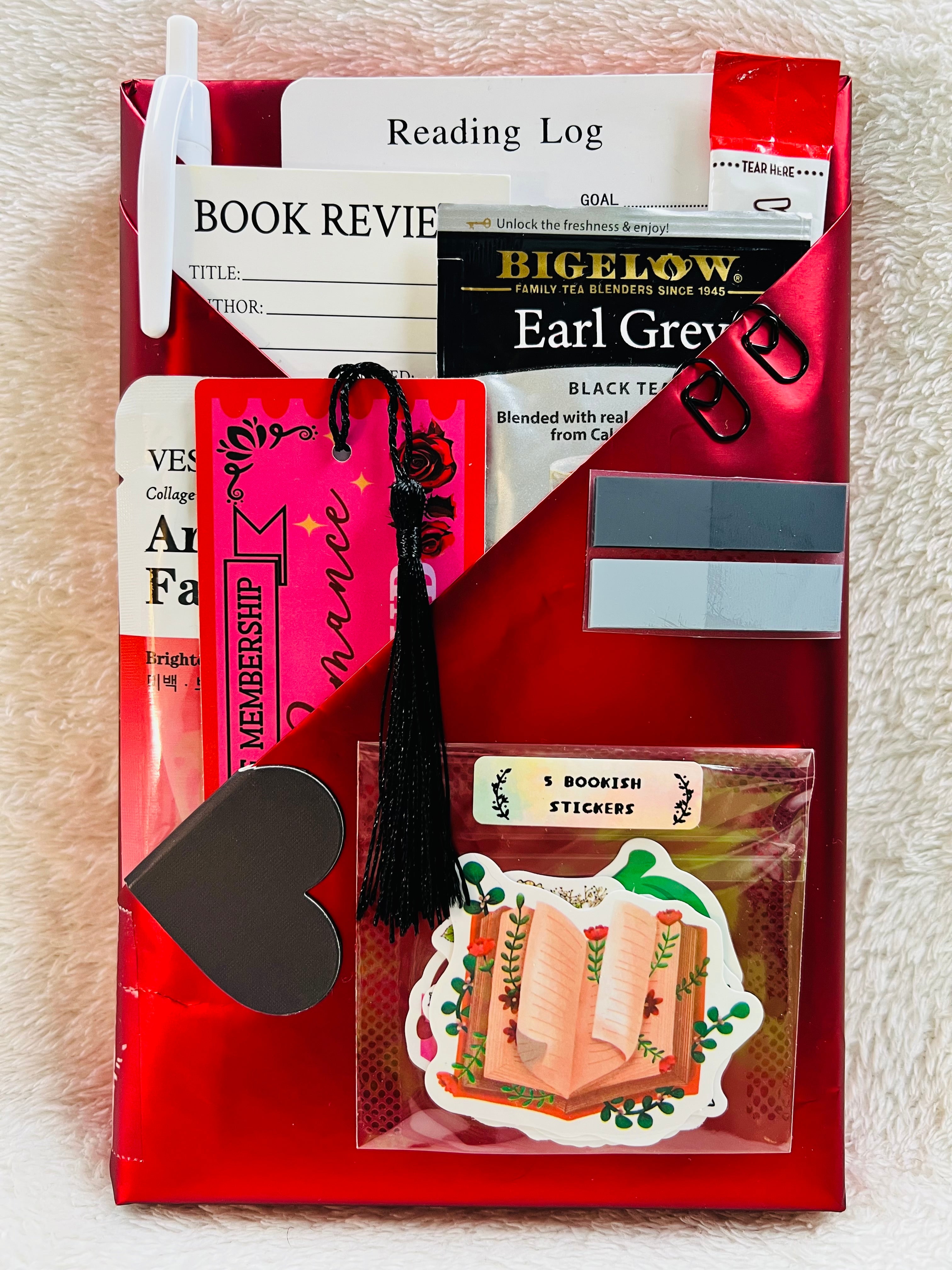 Contemporary Romance / Romantic Comedy - New/Like New Blind Date with a Book 340